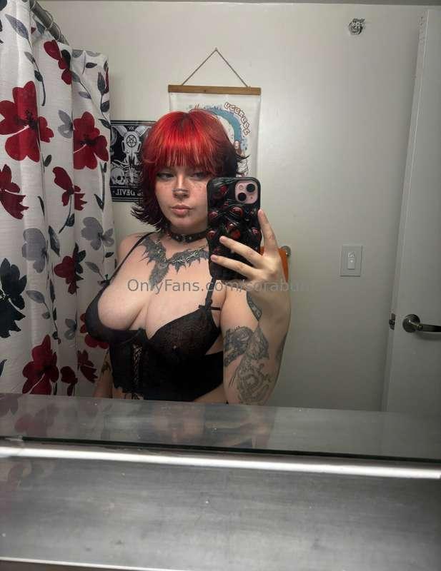 swipe to take my top off >w<