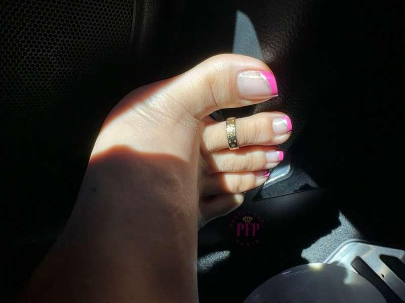 prettyfeetparis image #1