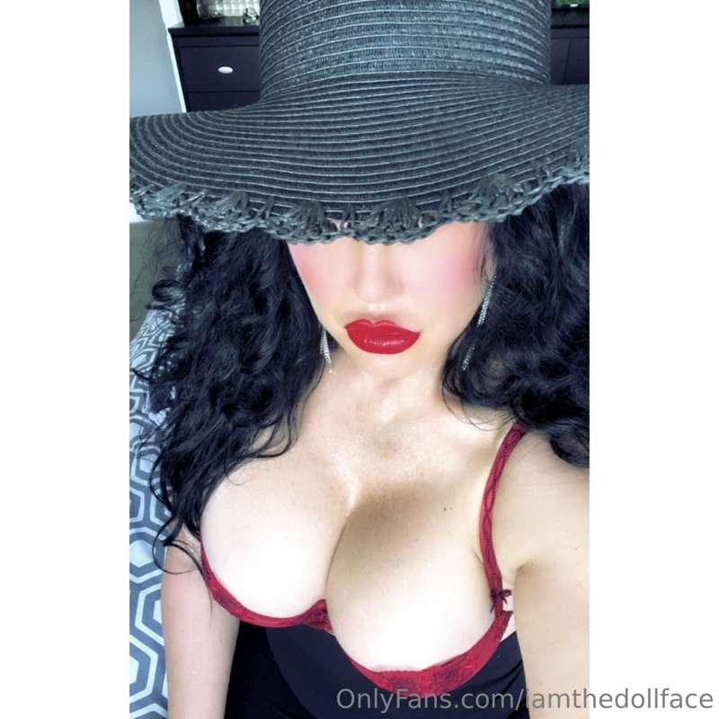 iamthedollface image #1