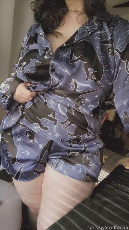 Happy Titty Tuesday everyone!!! 😁 Want to celebrate with me? 💖 