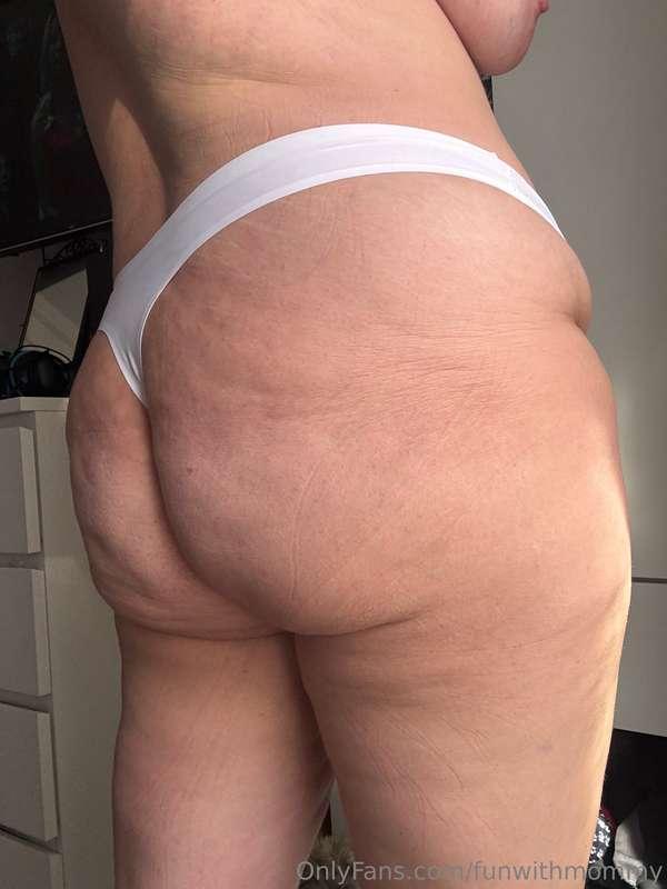 like mommy's ass?? 