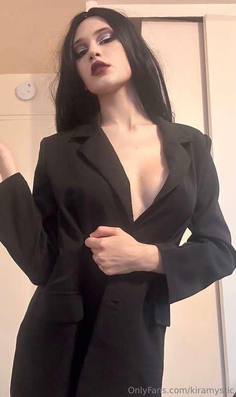 What would you do to take off my jacket?🤤