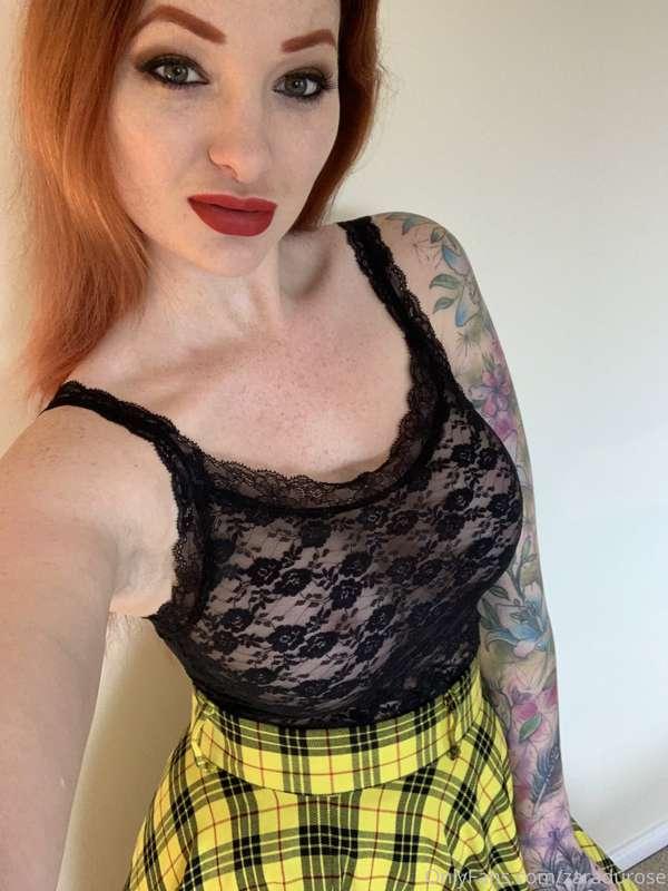 Just a peek of nipples 😝