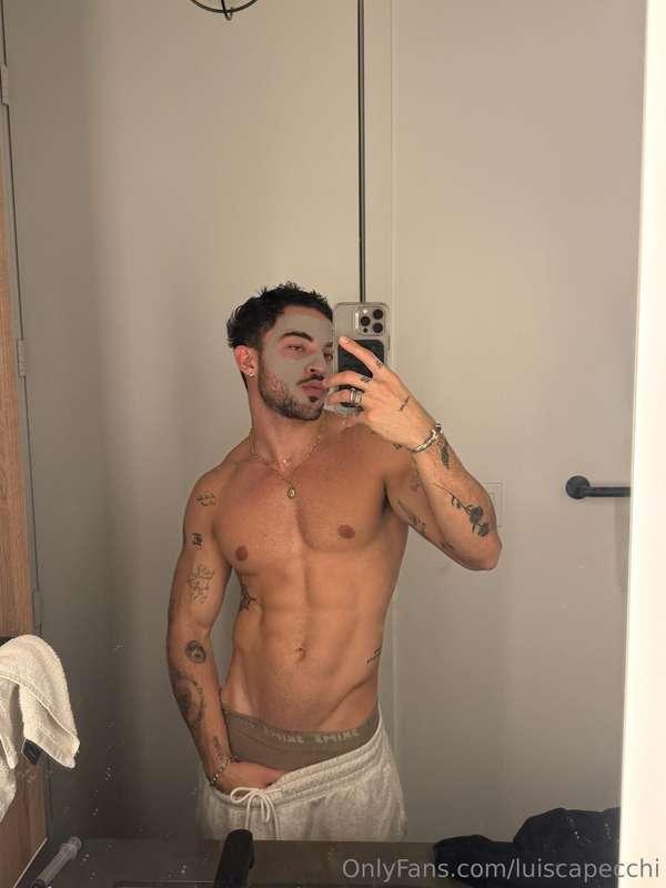 Can’t keep it in my pants any longer🥵Check DMs in 1 hour
