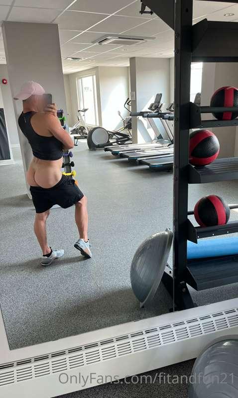 Come workout with me :)