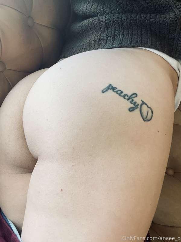 Peachy 🍑😏