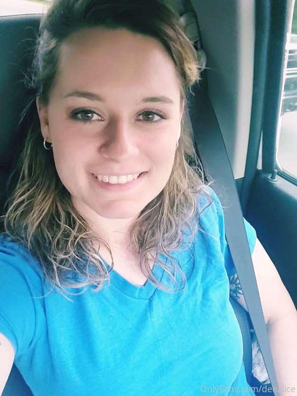 Happy Tuesday! On my way out for dinner this evening 💙😊 Have..