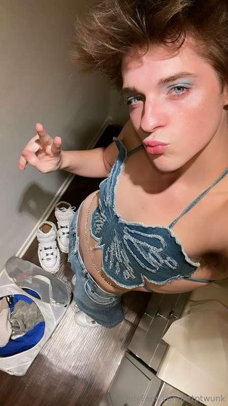 Want pics in this?