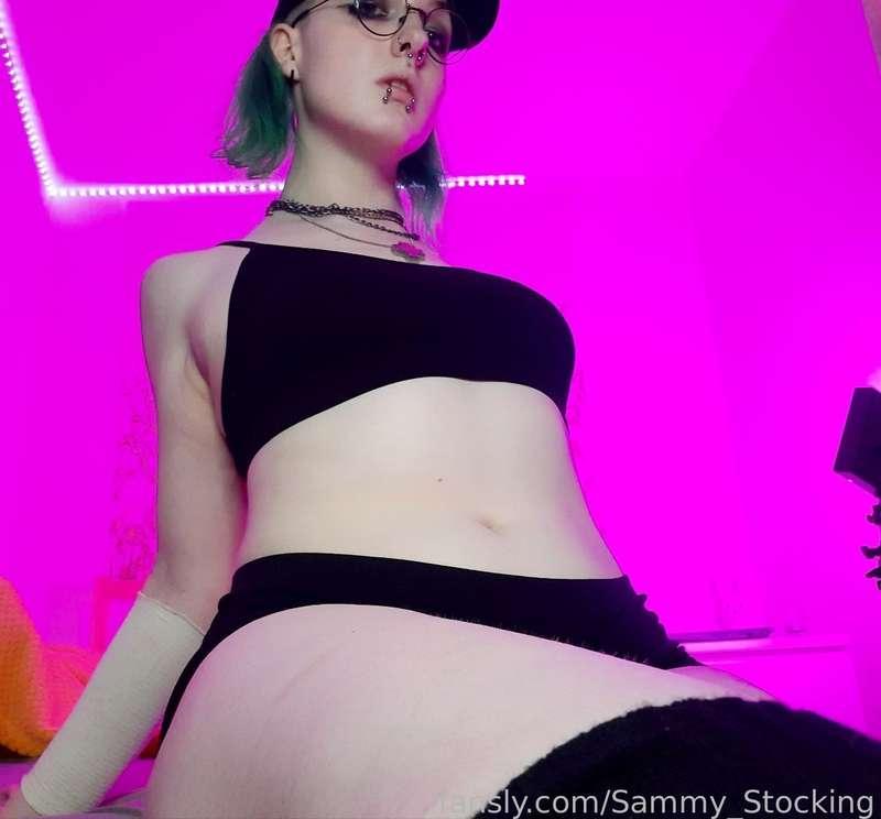 sammy_stocking image #13