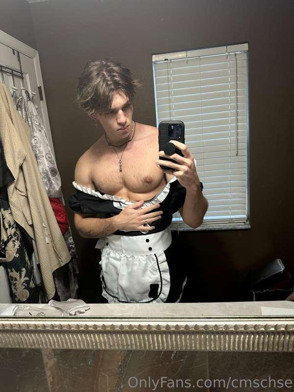 Might have to pop out this outfit for some videos :)