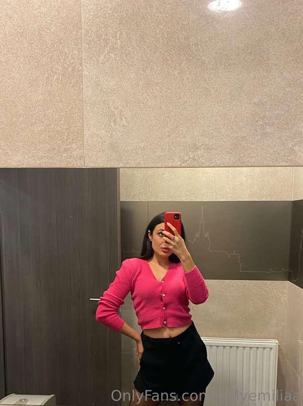 Pink - is my Favorite Color!  🦄🦩 How is it on me?  😍💖