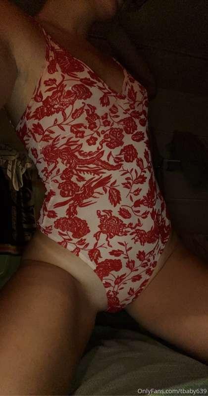 2/4 do you like my tan lines xox