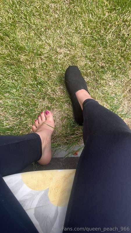 How are the feet lover freaks?