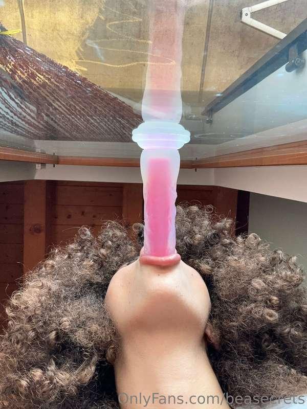 Just missing your hanging balls full of cum 🍒💧