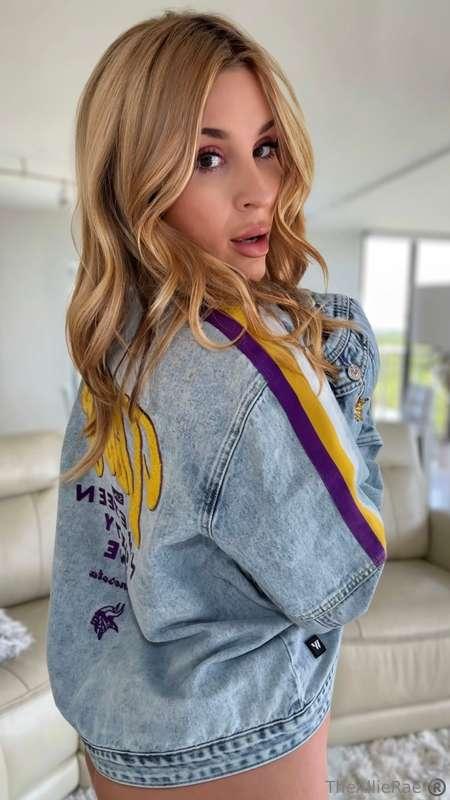 Vikings SZN starts tonight! 💜