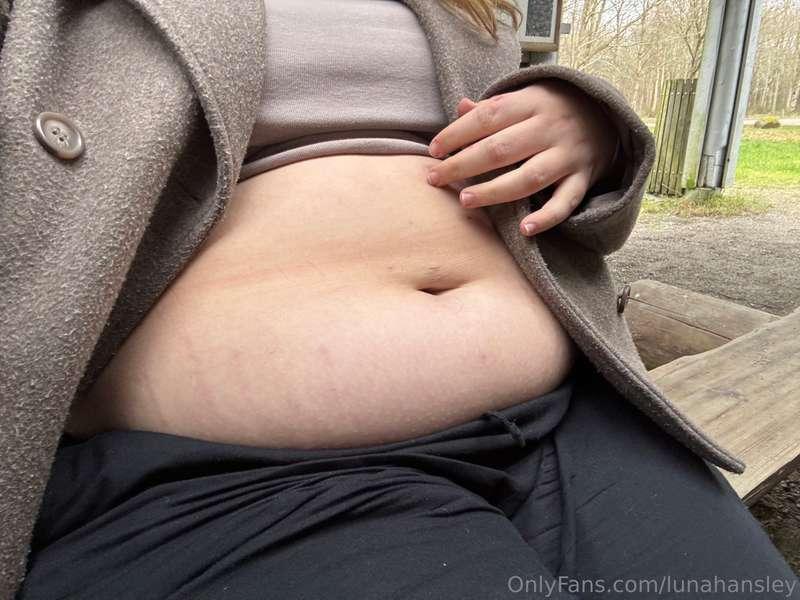 Just had to pull it out after my picnic hehe, I’m soooo stuf..