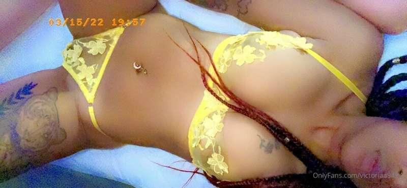 victoriaa9424 image #1