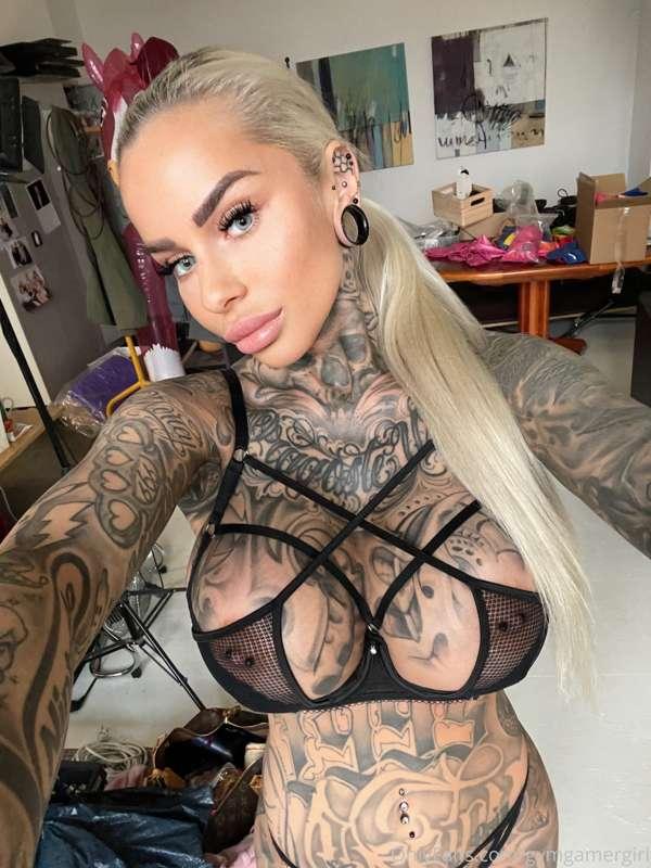 Rate my appearance in this lingerie with your heart! ❤️💬