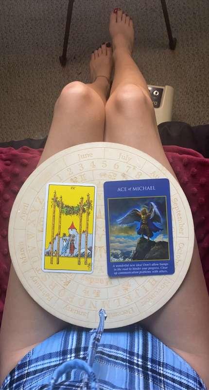 TODAYS TAROT READING FOR SEPTEMBER 2nd 2021  🪄🪄🪄🪄 4 OF WANDS..