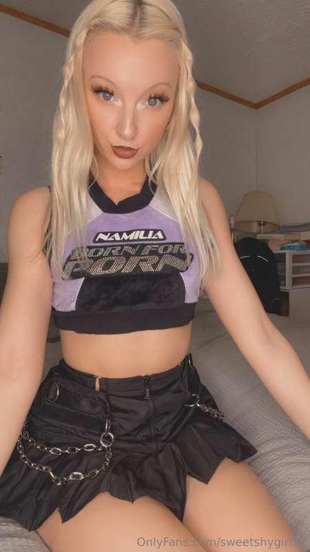 Think I was born for porn with a body like this?😈🔥