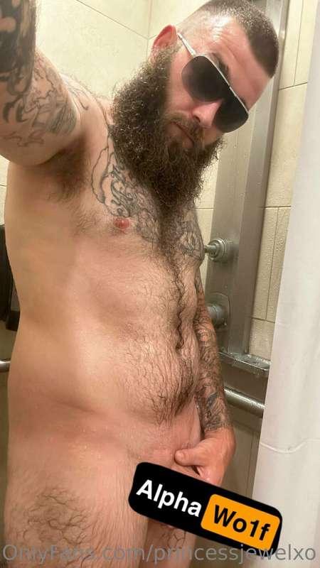 https://onlyfans.com/realalphawo1f Go sub to my boy wolf for..