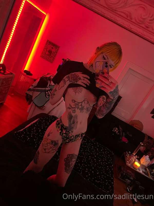 sadlittlesun image #0