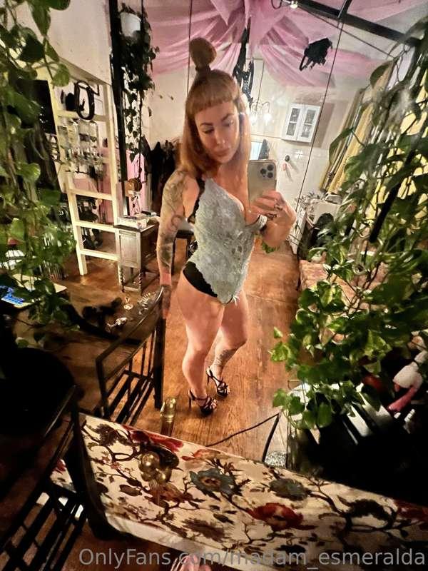 Did a session in cute lingerie just now. It was a role play ..