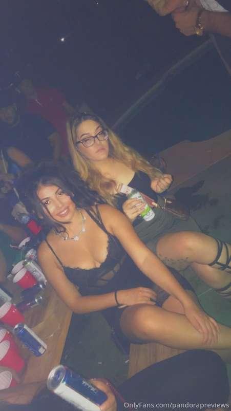 Took a weekend to party with some cuties 😘