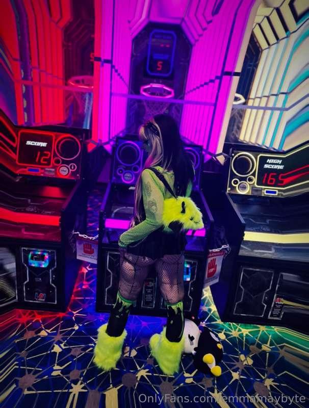 emmamaybyte image #1