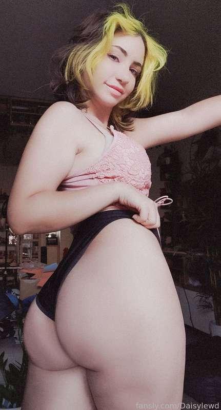 daisylewd image #3