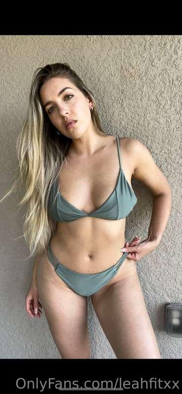 I always feel so sexy in this bikini🔥😋
