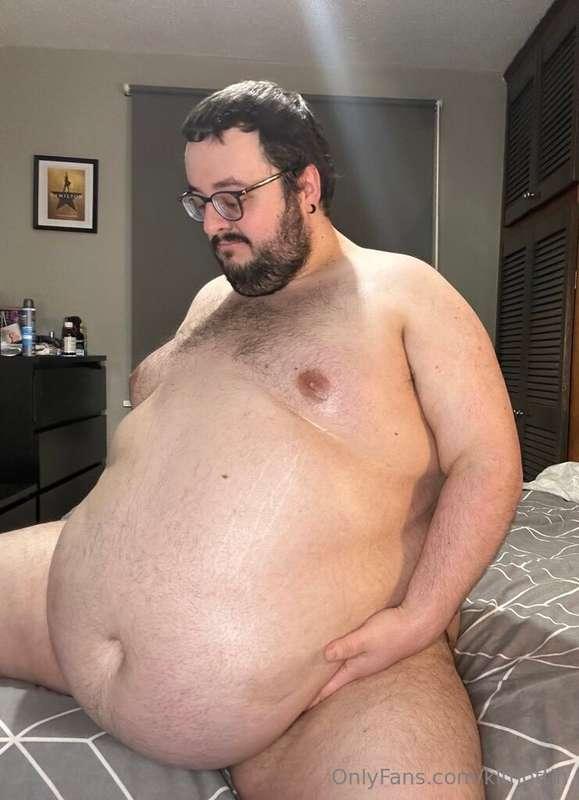 Love the feeling of oiling up all this blubber 🐷