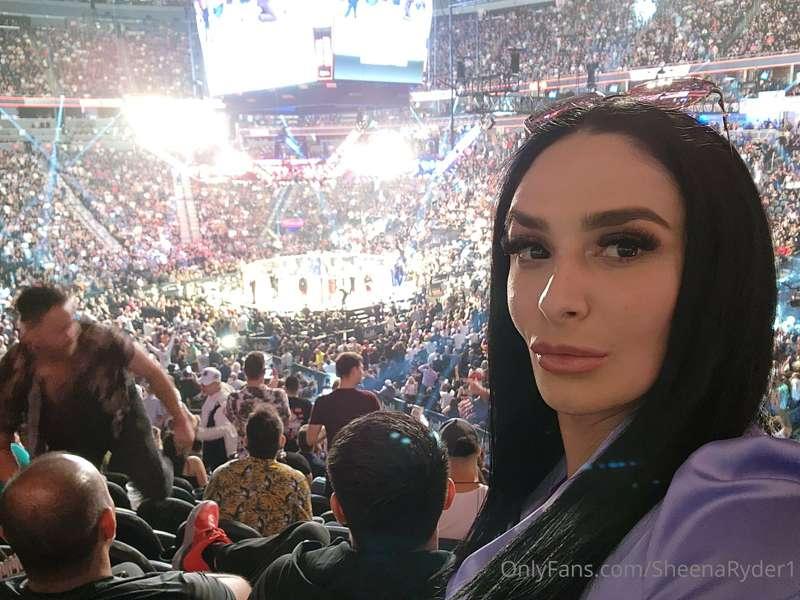 Who saw me at the fights last night?