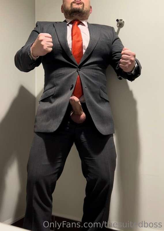 thesuitedboss image #3
