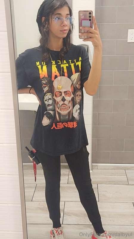 Simple work fit yesterday ~♡.. Send coffee yall lol.🥰❤️🖤Catc..