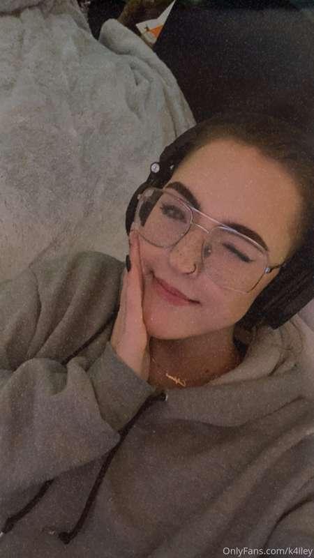 😜