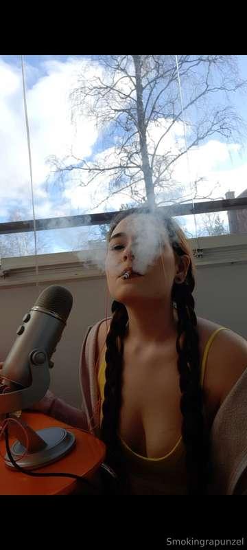 smokingrapunzel image #1