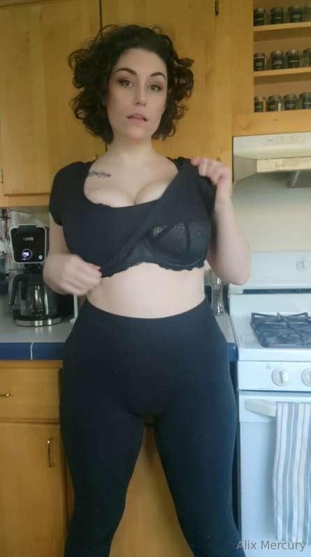 Heres some stills and a silly little video of me fucking aro..
