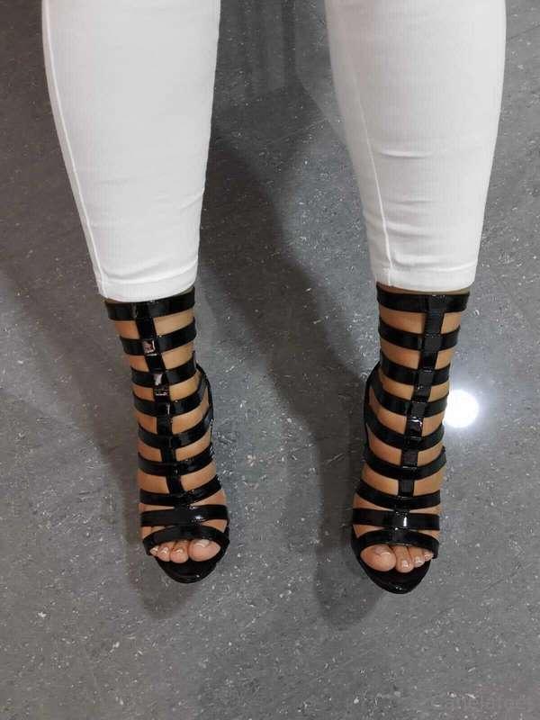 canelafeet1 image #1