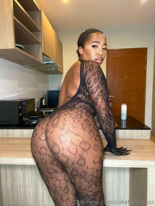 ## Bring the wild side out of me
👅