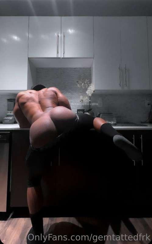 Home from the gym drinking my protein but I’m still hungry 😈..
