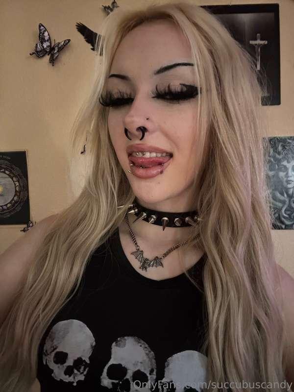 🦇