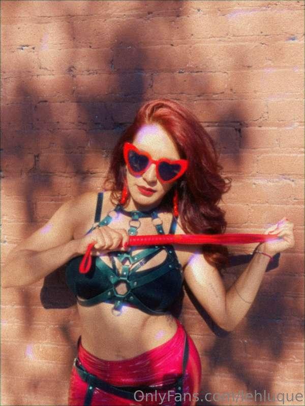 Happy Monday !!!❤️ Who is ready to get punish ? Message me