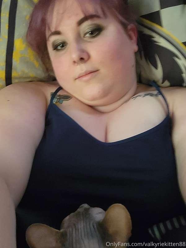 Long morning at work. Time for a nap now.