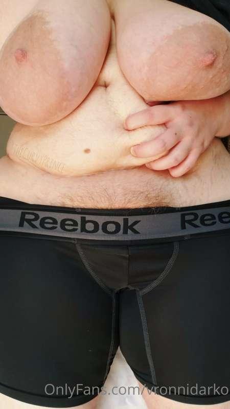 thecurvyprince image #1