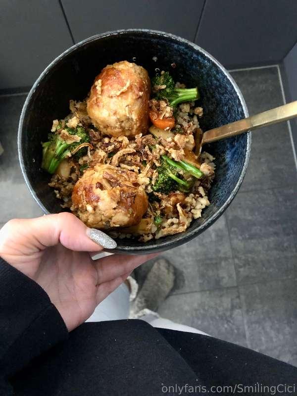 smilingcici image #8