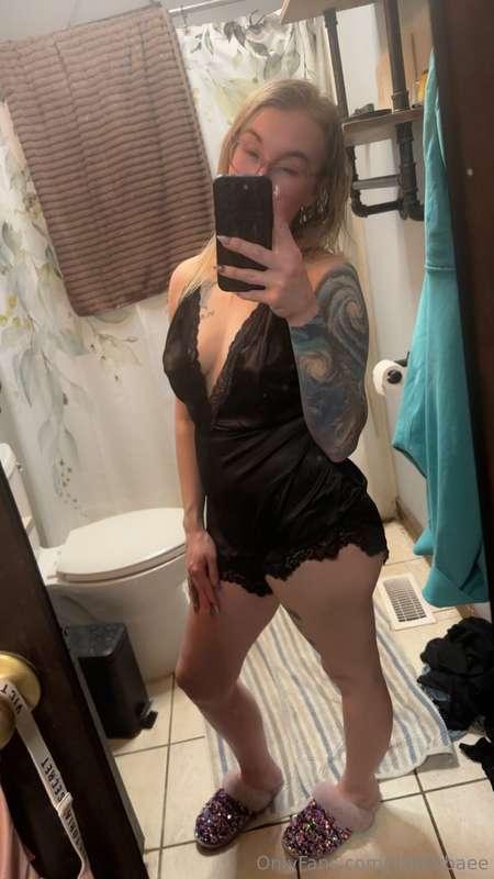 🖤 or ❤️