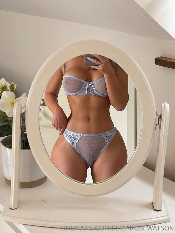 Hoping you’ll never get sick of my lingerie pics 🤭