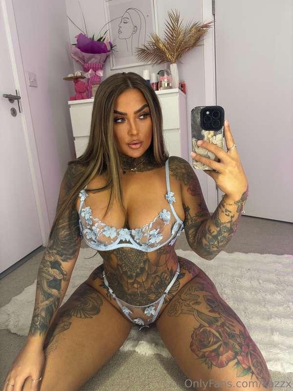 Do you like girls with tattoos?🥰