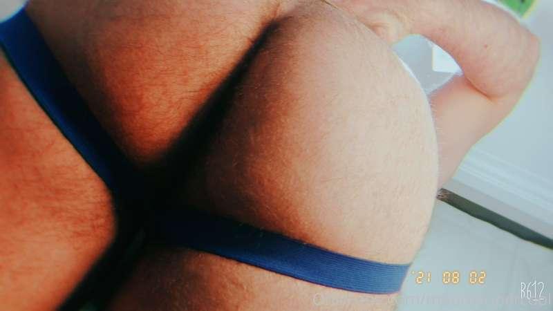 Hairy ass 🔥🍑😏